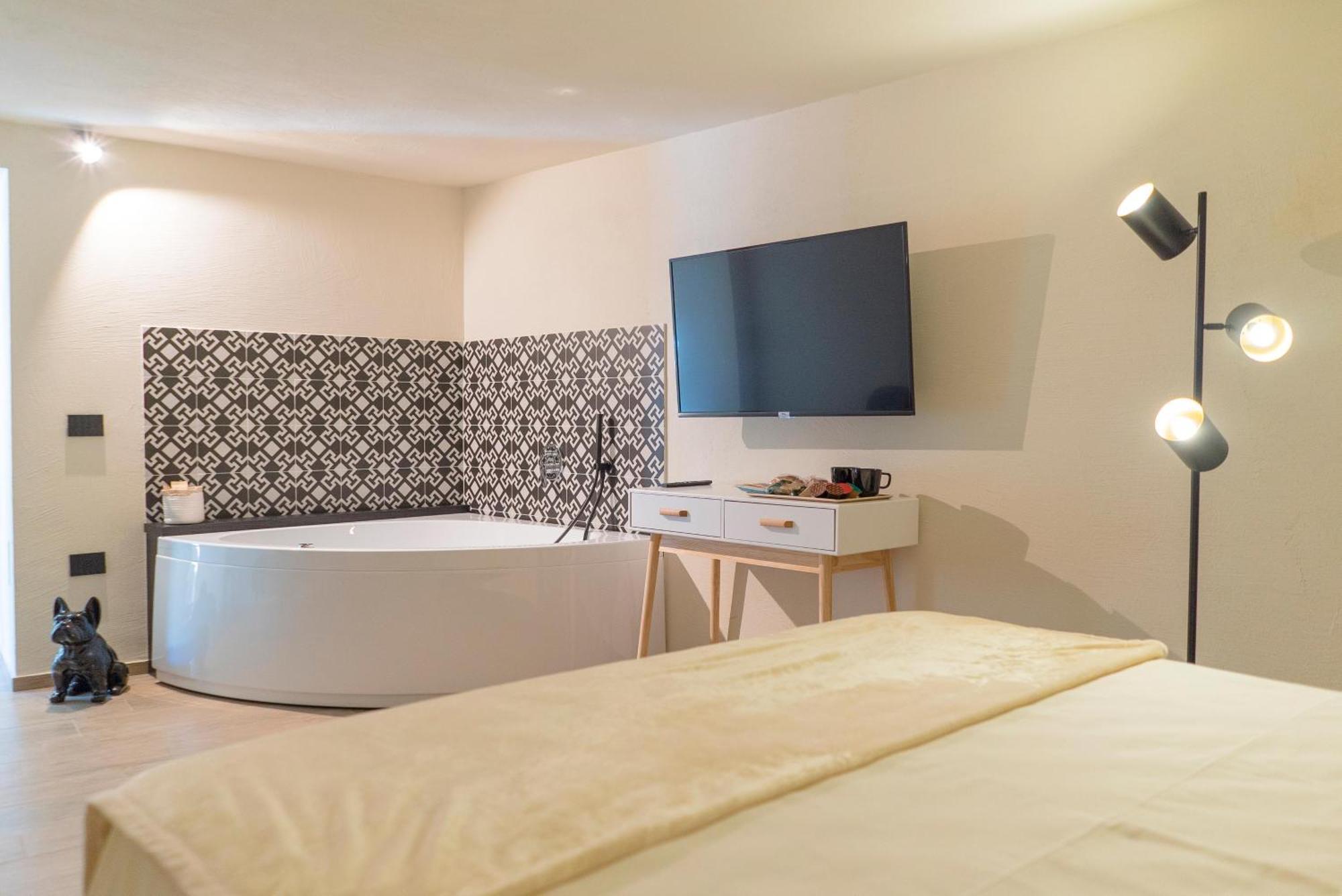 Tesoro Nascosto B&B Salerno Cameră foto